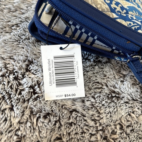 Vera Bradley Blue and Green Floral Wallet, Slightly Used - Picture 11 of 14